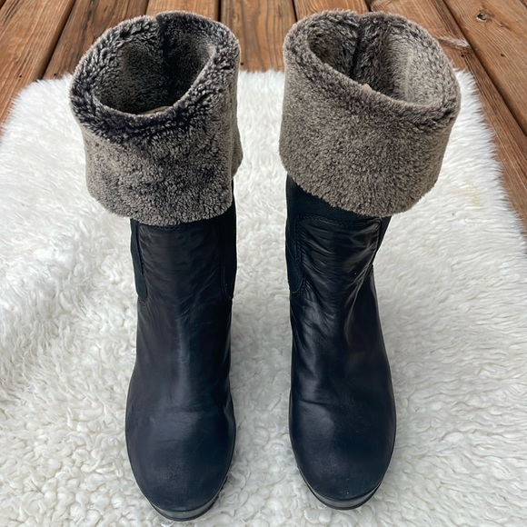 STUART WEITZMAN 'Snowy' Black Brown
Leather Shearling Wedge Boots Size 8 - Picture 4 of 12